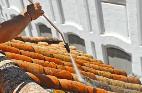 Nettoyage de toitures - Bézu-Saint-Éloi